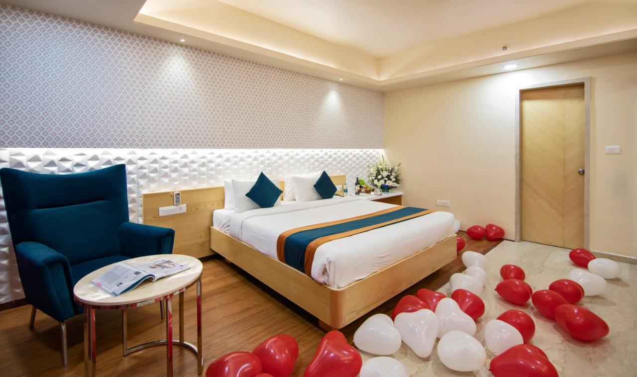 Zion - A Luxurious Hotel Бангалор Экстерьер фото